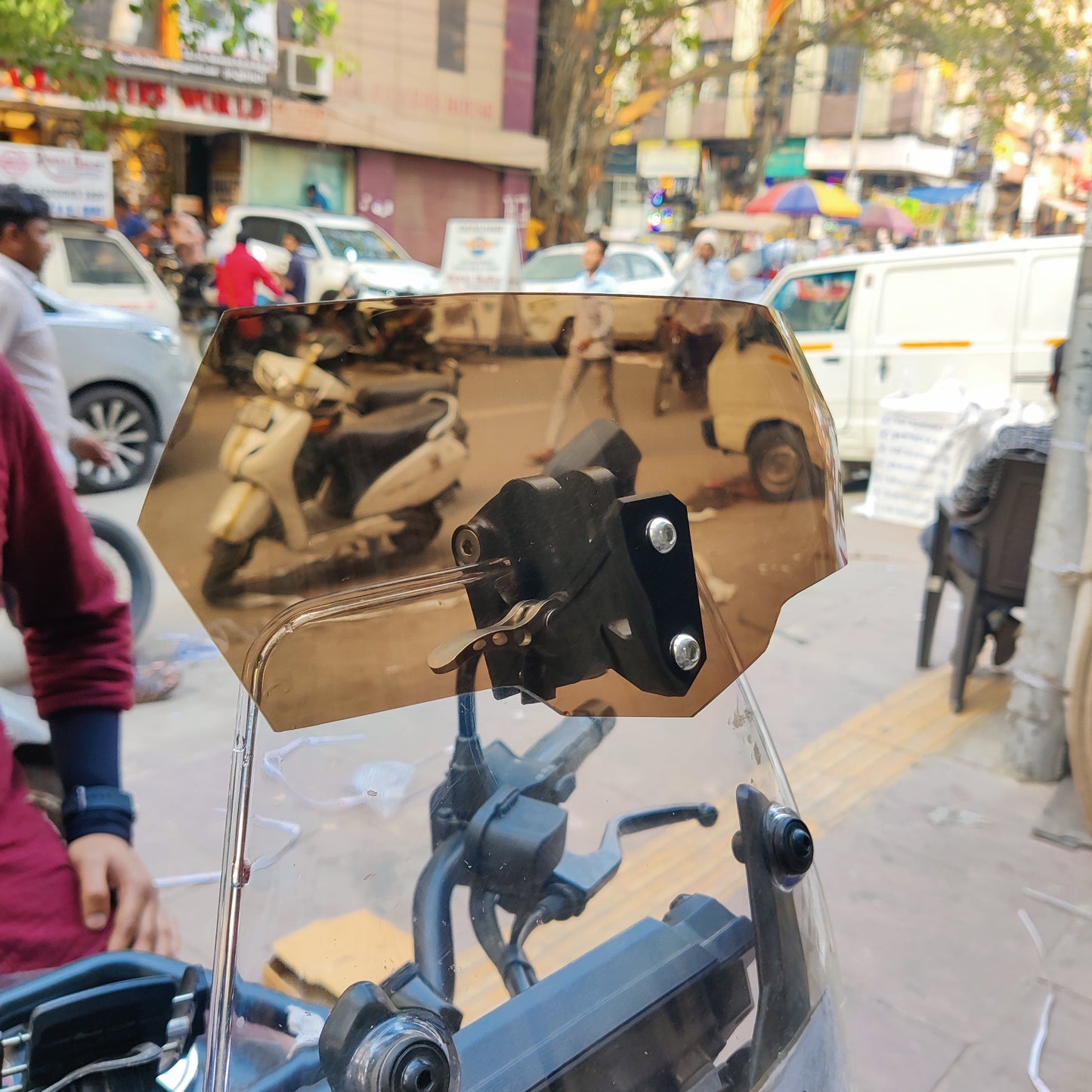 Extendable Visor for All Motorcycles