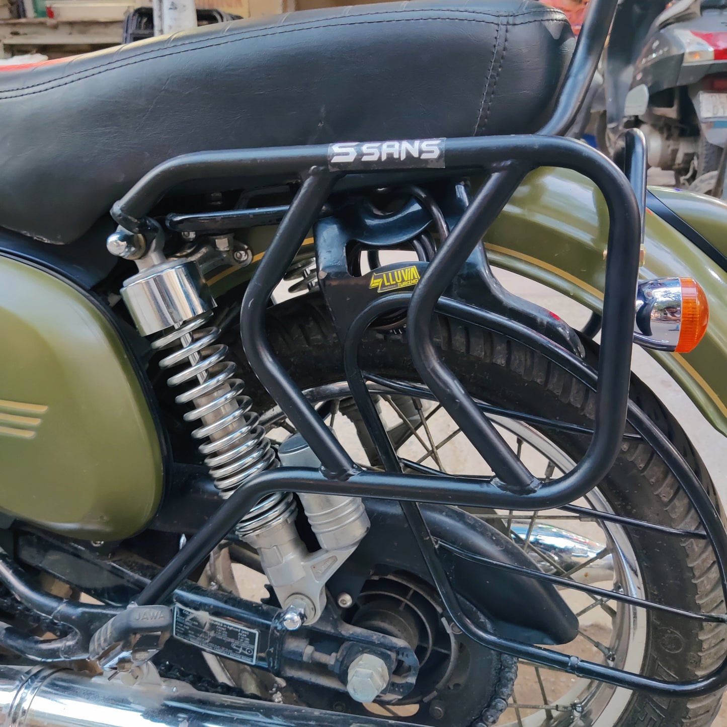 Premium Saddle Stay for Jawa 42, Classic, 42 2.1 & Yezdi Roadster