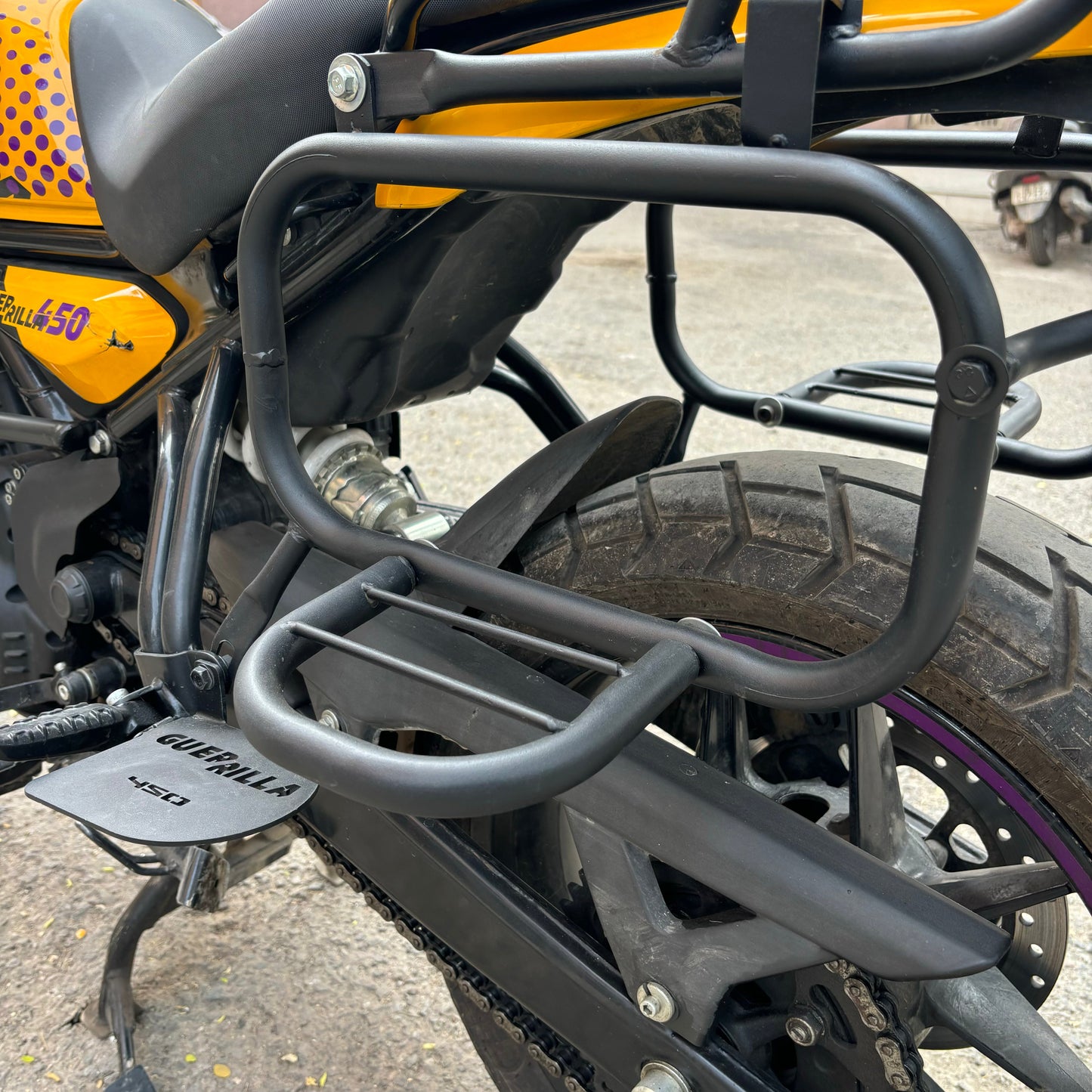 Royal Enfield Guerrilla 450 Saddle Stay
