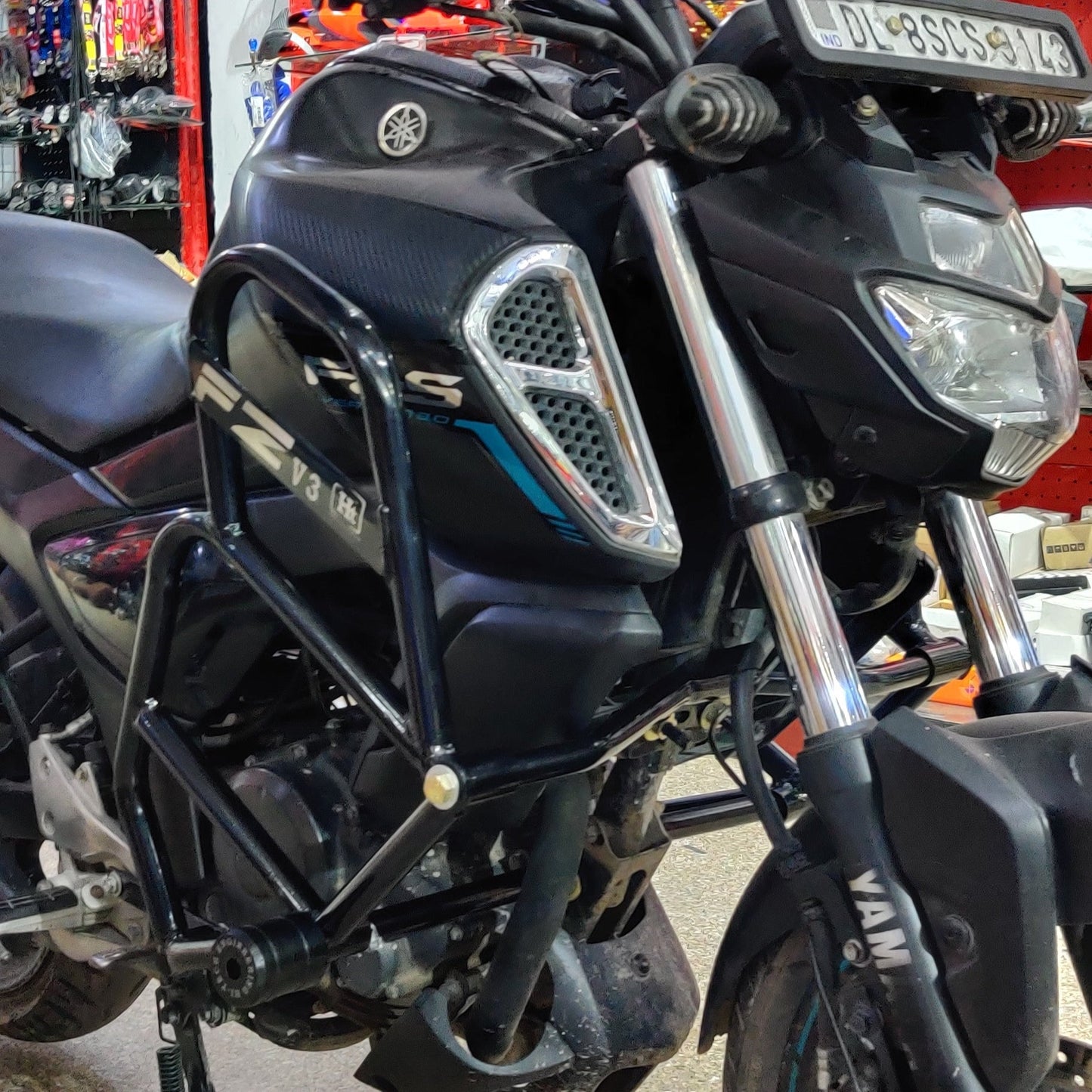 Round Nylon Crash Guard for Yamaha FZS V3 – Premium Leg Protection