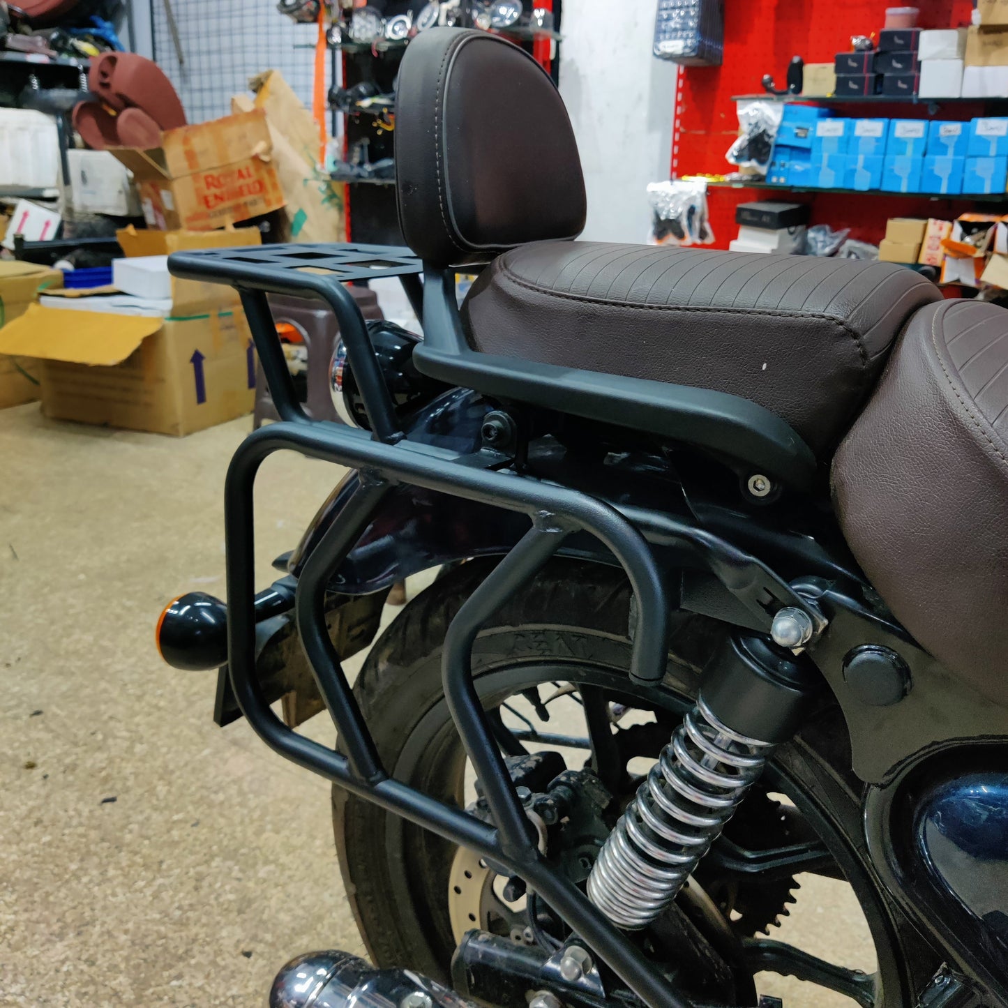 Premium Saddle Stay for Meteor 350